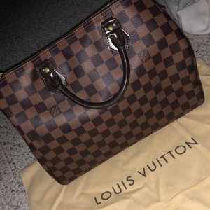 Louis Vuitton Speedy 35